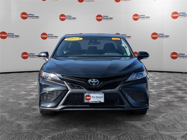Used 2022 Toyota Camry SE with VIN 4T1G11AK8NU674183 for sale in Staunton, VA