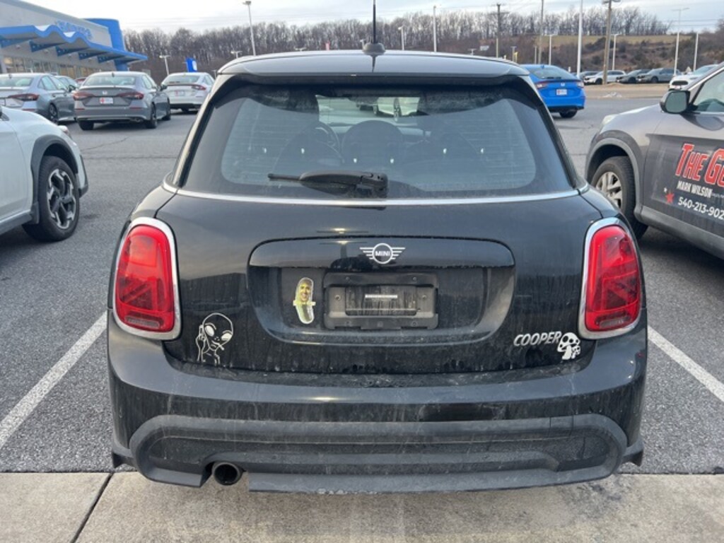 Used 2022 MINI Cooper Classic Hatchback