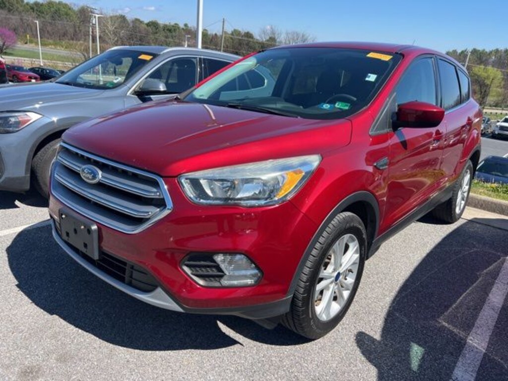 Used 2017 Ford Escape SE SUV