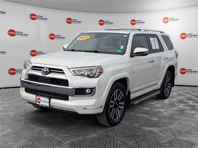 2021 Toyota 4Runner Limited's photo