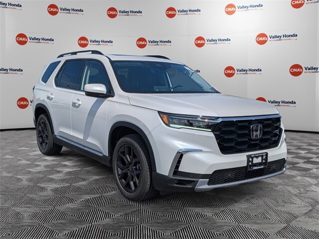 2025 Honda Pilot Touring photo 2