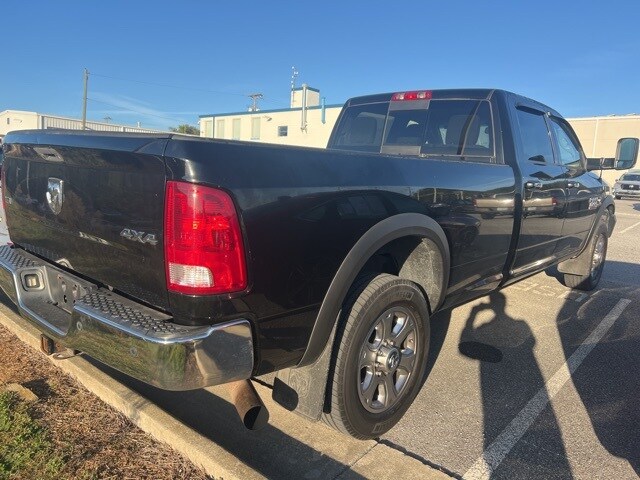2015 Ram 3500 SLT photo 4