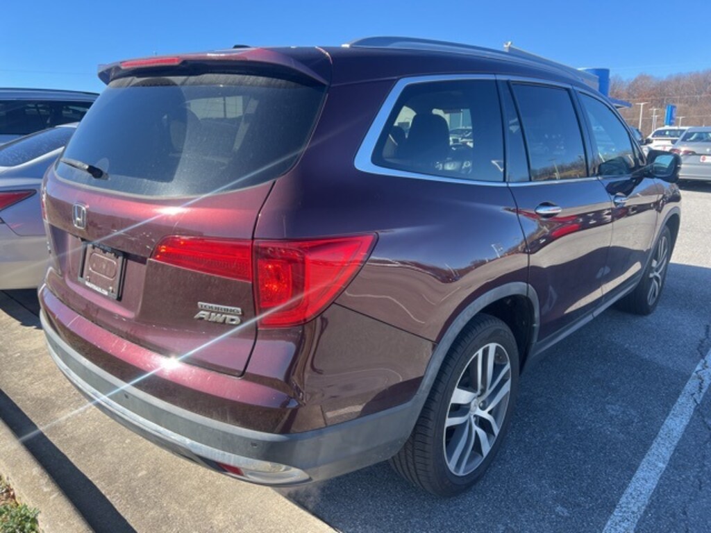 Used 2017 Honda Pilot Touring SUV