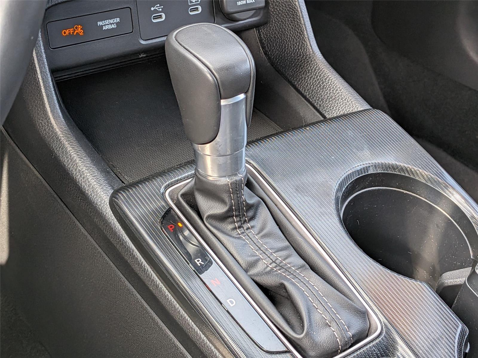 2026 Honda Civic Hatchback Sport - Photo 15