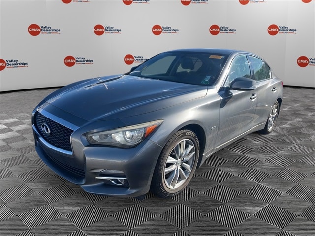 2016 INFINITI Q50 Premium's photo