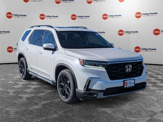 2025 Honda Pilot Touring photo 2
