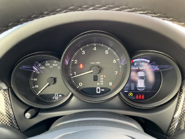 2026 Porsche Macan T - Photo 16