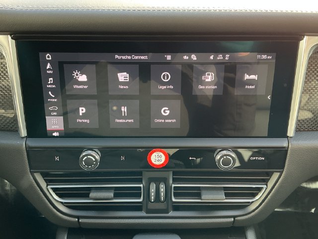 2026 Porsche Macan T - Photo 18