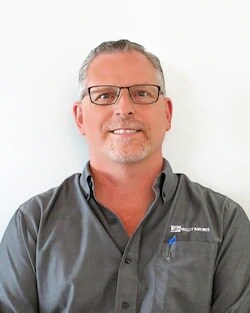 Staff member Elmer Wenzel from 045eb5bc6374