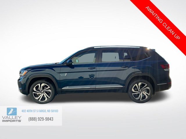 2023 Volkswagen Atlas SEL photo 4
