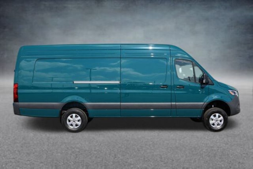 New 2025 Mercedes-Benz Sprinter 2500 High Roof 4-Cyl Diesel HO Van Extended Cargo Van