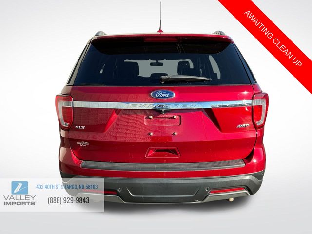 2019 Ford Explorer XLT photo 3