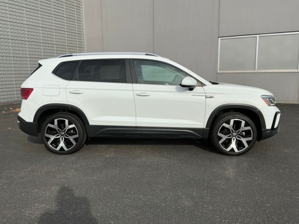 Used 2022 Volkswagen Taos 1.5T SEL SUV