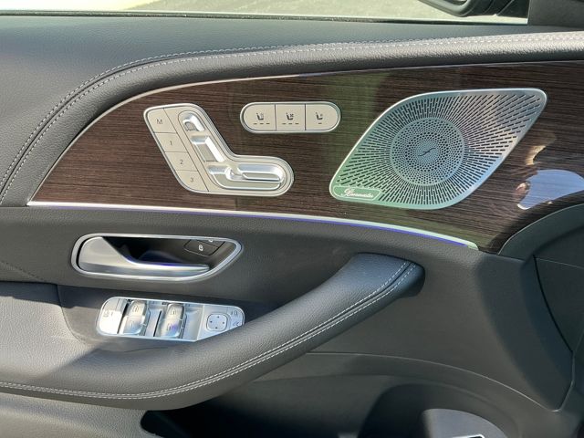 2026 Mercedes-Benz GLS Base - Photo 13