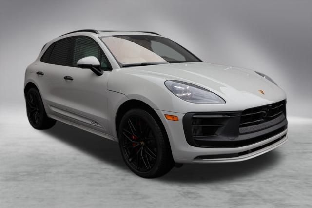 2024 Porsche Macan GTS photo 4