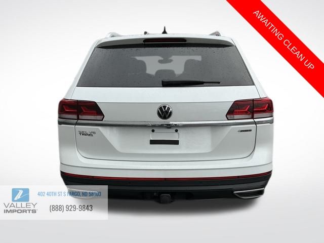 2023 Volkswagen Atlas SEL photo 2