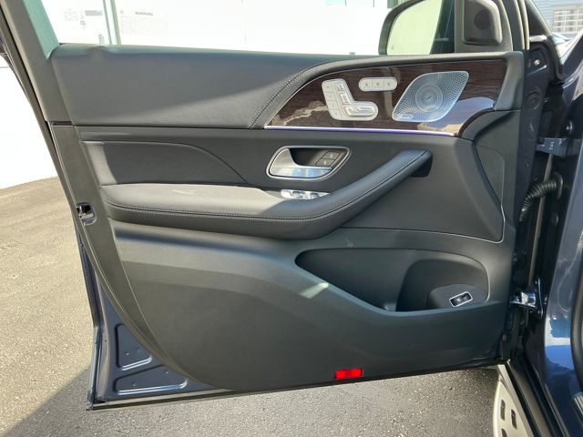 2026 Mercedes-Benz GLS Base - Photo 12
