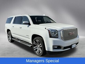 2017 GMC Yukon XL Denali SUV