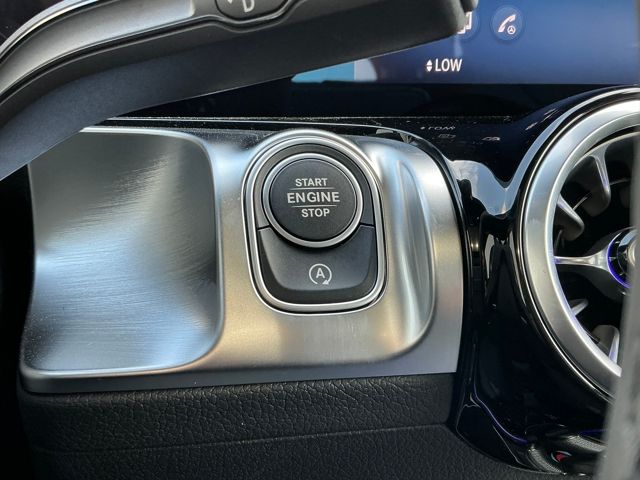 2026 Mercedes-Benz GLB GLB 250 - Photo 18