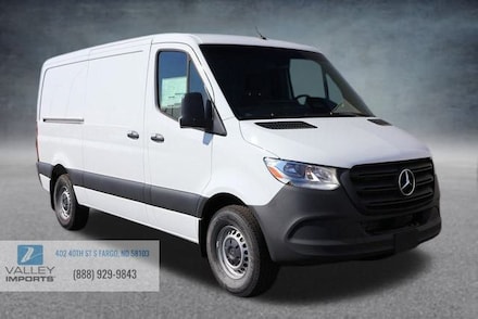 2025 Mercedes-Benz Sprinter 2500 Standard Roof 4-Cyl Diesel Van Cargo Van