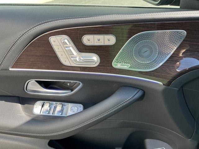 2026 Mercedes-Benz GLS Base - Photo 13