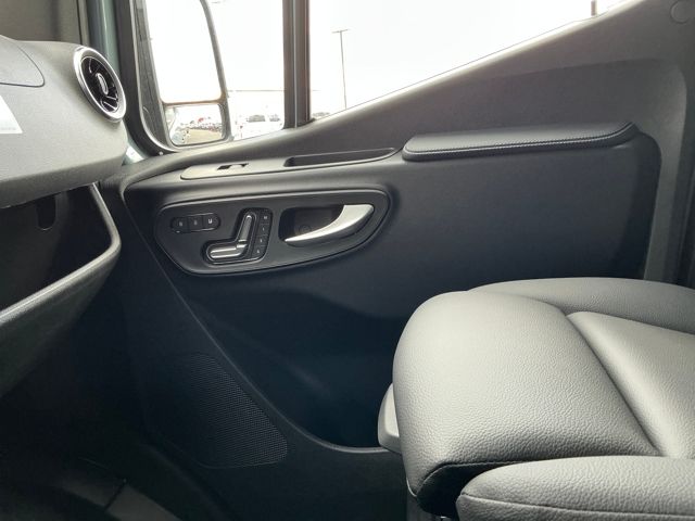 2026 Mercedes-Benz Sprinter Cargo Van Base - Photo 25