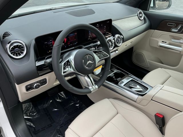 2026 Mercedes Benz GLA 250 4MATIC photo 4