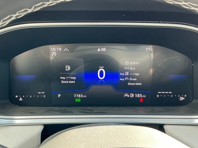 2025 Volkswagen Taos SE photo 2