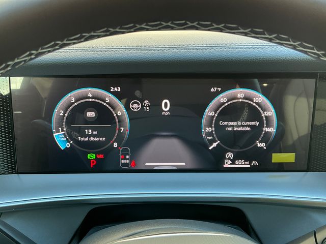 2026 Volkswagen Tiguan SE photo 3