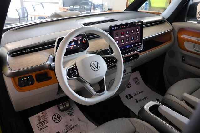 2025 Volkswagen ID. Buzz photo 3