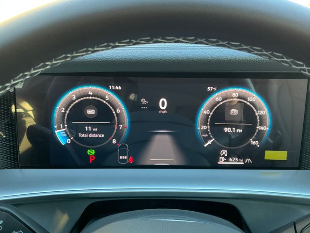 2025 Volkswagen Tiguan SE photo 3