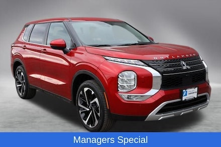 2024 Mitsubishi Outlander SE SUV