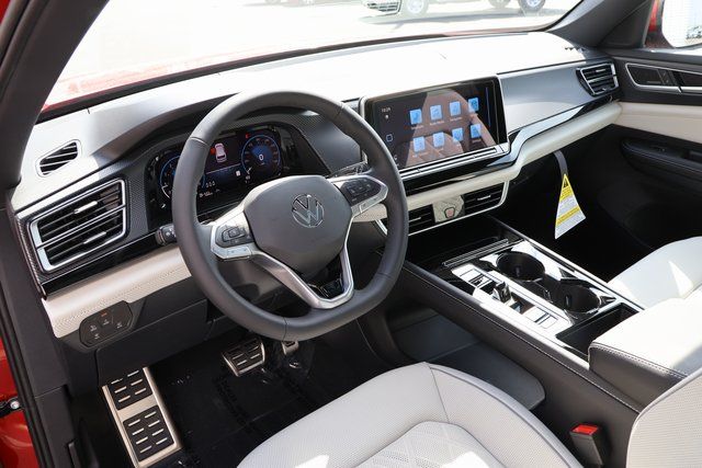 2025 Volkswagen Atlas Cross Sport SEL Premium R-Line photo 4