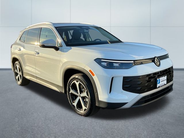 2025 Volkswagen Tiguan SE photo 2