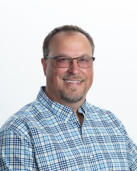 Staff member Robert Lever from ID_cdfef9269bb5