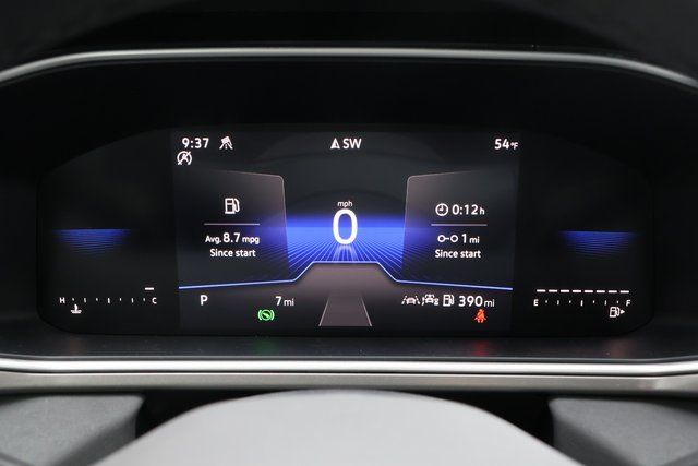 2025 Volkswagen Taos SE photo 2