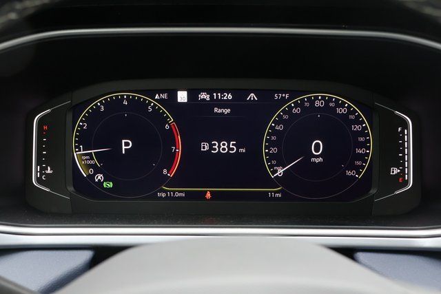 2025 Volkswagen Taos SEL photo 2