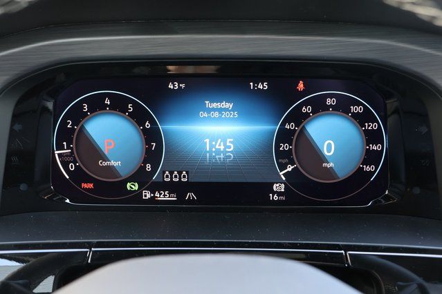 2025 Volkswagen Atlas Cross Sport SE Technology photo 2