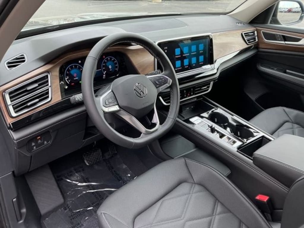 New 2026 Volkswagen Atlas 2.0T SE w/Technology SUV