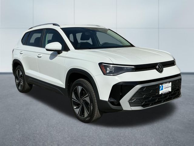 2026 Volkswagen Taos 1.5T SE 4Motion's photo