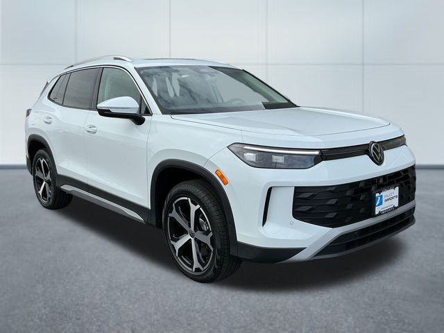 2026 Volkswagen Tiguan SE's photo