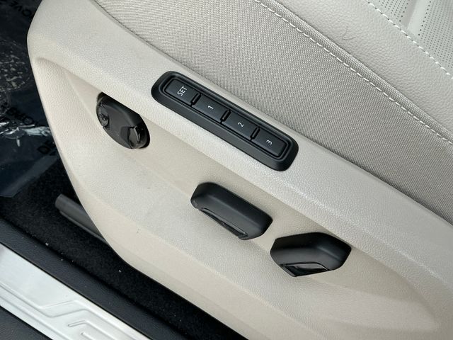 2026 Volkswagen Atlas SEL - Photo 14