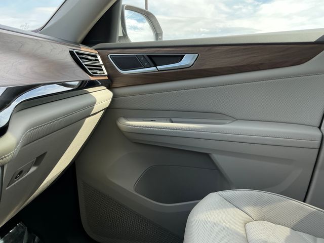 2026 Volkswagen Atlas SE w/Tech - Photo 18