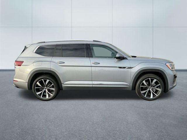 2026 Volkswagen Atlas SEL Premium R-Line photo 4