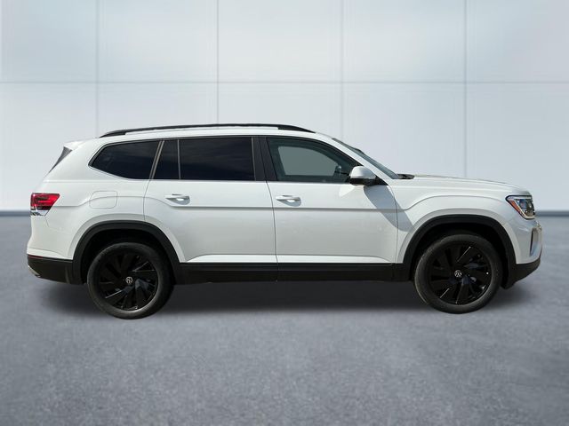 2026 Volkswagen Atlas SE w/Tech - Photo 3