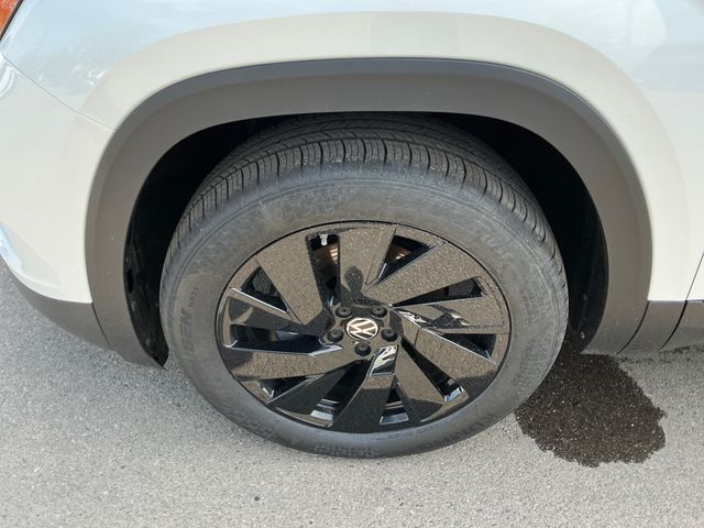 2026 Volkswagen Atlas SE w/Tech - Photo 11