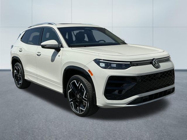 2026 Volkswagen Tiguan 2.0T SEL R-Line Turbo 4Motion's photo