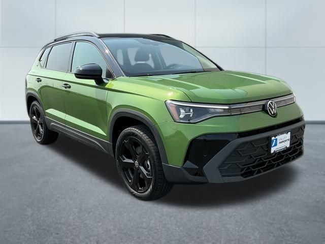 2025 Volkswagen Taos 1.5T SE Black