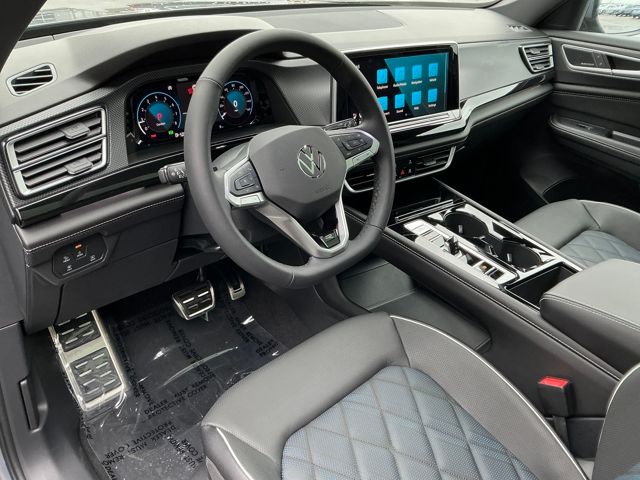 2026 Volkswagen Atlas Cross Sport SEL Premium R-Line photo 2