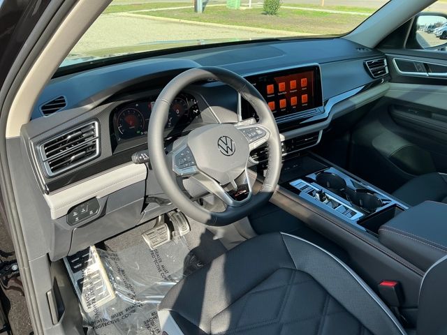 2026 Volkswagen Atlas Peak Edition SE photo 4